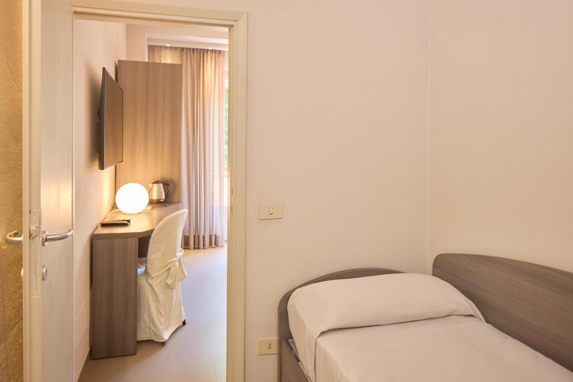 Hotel Crystal Marina di Pietrasanta Extérieur photo