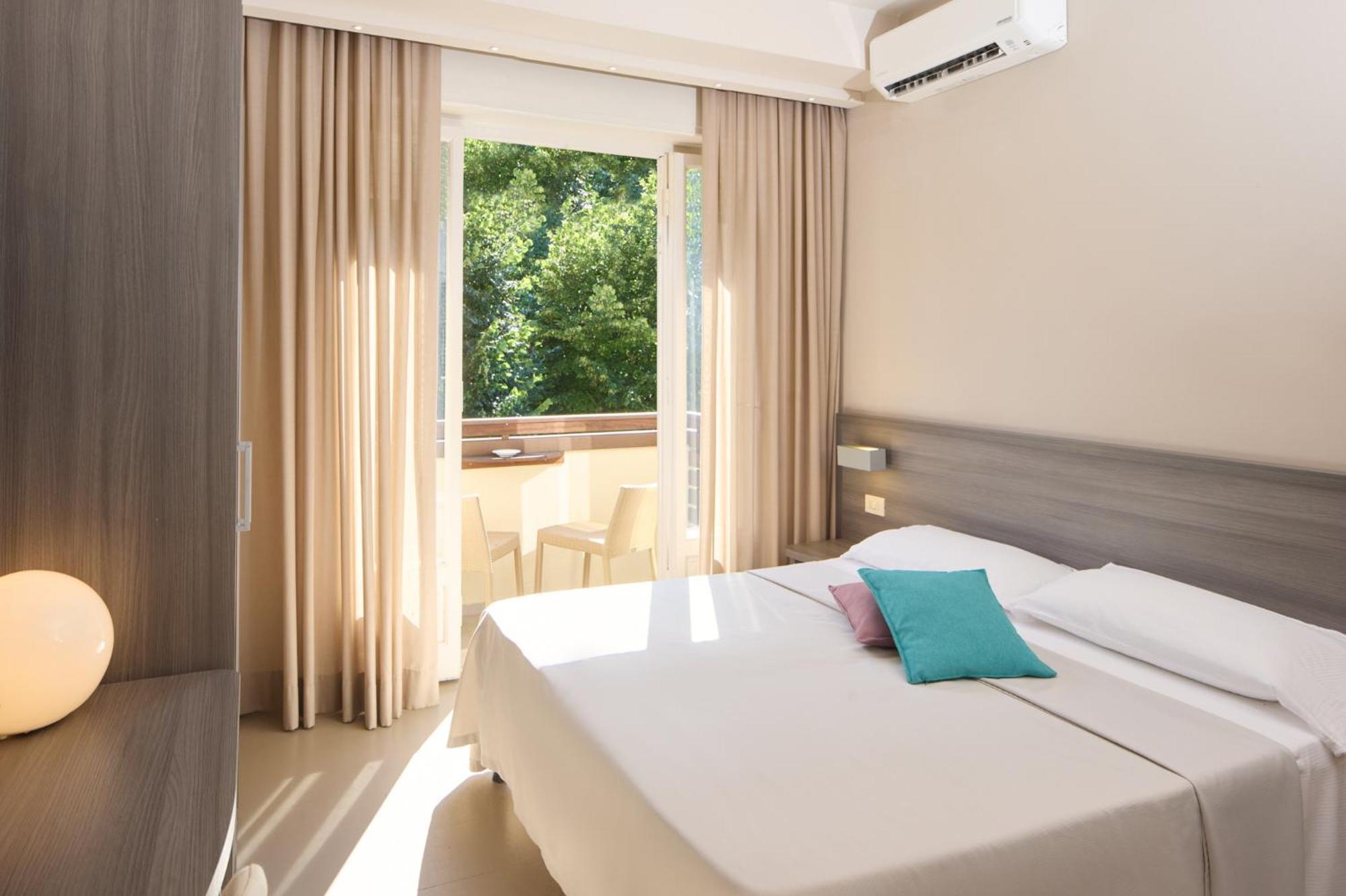 Hotel Crystal Marina di Pietrasanta Extérieur photo