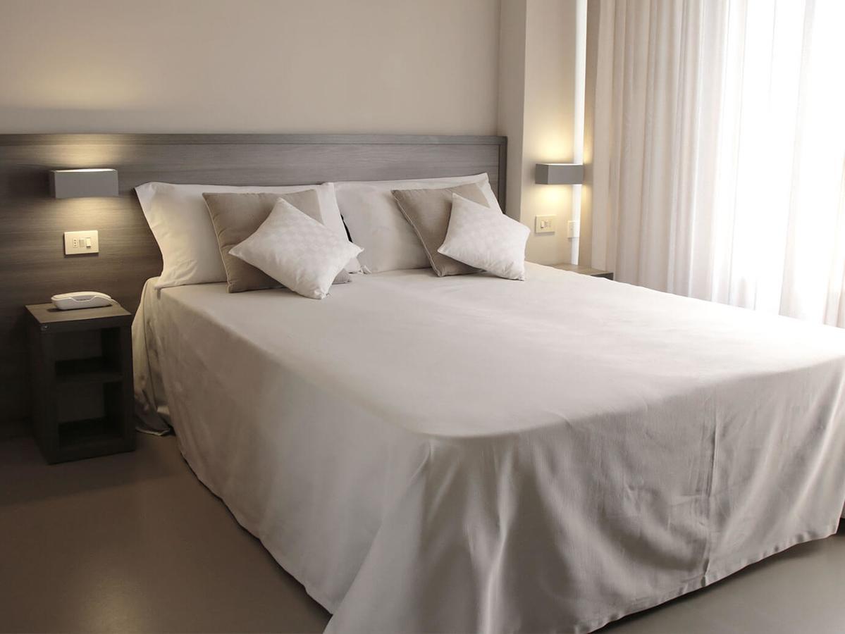 Hotel Crystal Marina di Pietrasanta Extérieur photo